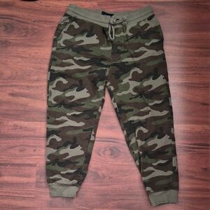 Lucky Brand Women's M Camo Fleece Sweatpants